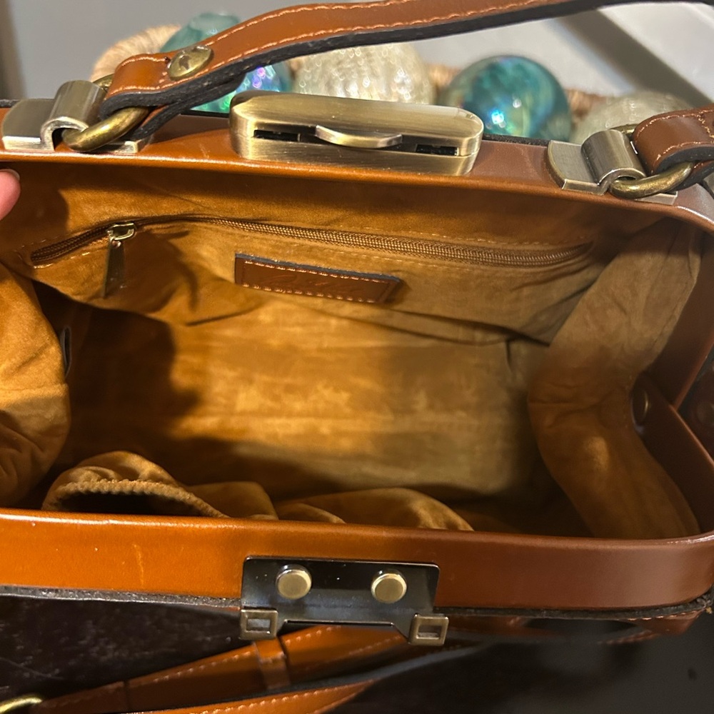 Patricia Nash Gracchi frame satchel in Florence Tooled Brown Leather - Picture 8 of 13